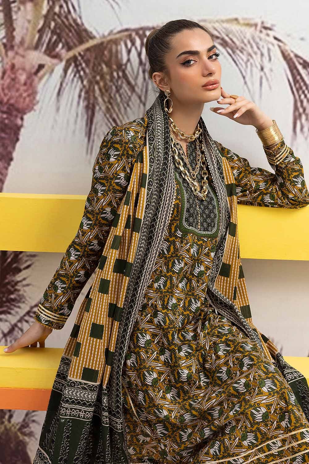 3 Piece Lawn Printed Unstitched Suit Cl-32450 B