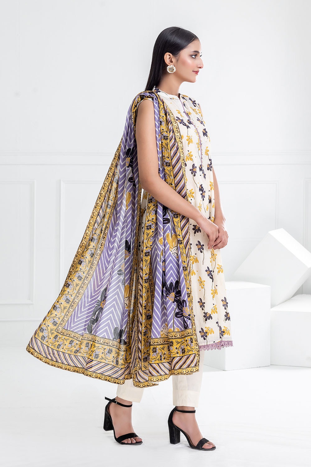 3 Piece Unstitched Printed Lawn Suit CL-52455