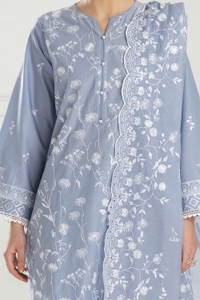 3 Piece Unstithed Embroidered Lawn Suit with Embroidered Denting Lawn Dupatta DN-52005
