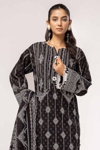 3 Piece Unstitched Printed Lawn Suit B-42022