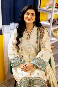 3 Piece Printed Lawn Unstitched Suit CL-42196 B