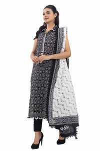 3 Piece Unstitched Printed Lawn Suit with Lacquer Printed Lawn Dupatta CL-42242 A