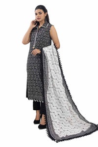 3 Piece Unstitched Printed Lawn Suit with Lacquer Printed Lawn Dupatta CL-42242 A