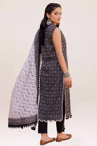 3 Piece Unstitched Printed Lawn Suit with Lacquer Printed Lawn Dupatta CL-42242 A