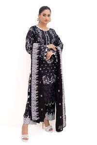 3 Piece Unstitched Printed Khaddar Suit with Embroidered Cotton Net Dupatta CN-42002