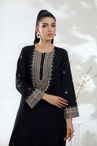 Khaddar Embroidered Co-Ord Set IPST-44144