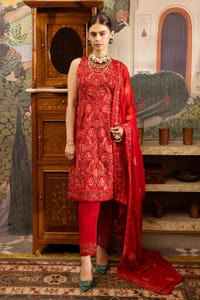 3 Piece Embroidered Swiss Voile Unstitched Suit with Embroidered Chiffon Dupatta and Inner LSV-42019
