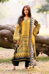3 Piece Unstitched Printed Lawn Suit CL-52079 B