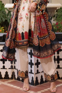 3 Piece Unstitched Printed Lawn Suit with Printed Lawn Dupatta CL-52390