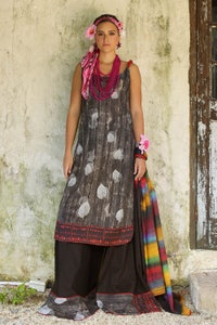 3 Piece Unstitched Printed Lawn Suit with Printed Lawn Dupatta CL-52061