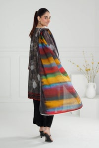 3 Piece Unstitched Printed Lawn Suit with Printed Lawn Dupatta CL-52061