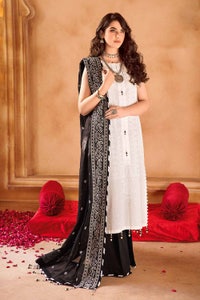 3 Piece Embroidered Chunri Lawn Unstitched Silver And Lacquer Printed Suit CL-32164