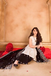3 Piece Embroidered Chunri Lawn Unstitched Silver And Lacquer Printed Suit CL-32164