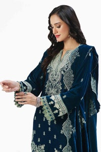 3 Piece Unstitched Embroidered Velvet Suit with Embroidered Velvet Dupatta WV-42004
