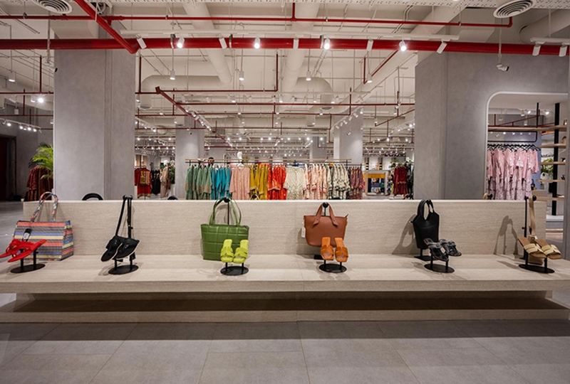 gulahmed-ideas-dolmen-mall-clifton-shoes-and-bags