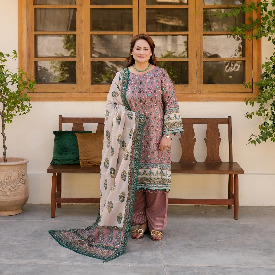 gulahmed-ideas-light-pink-and-green-printed-lawn-suit-with-dupatta-mothers-lawn-2025