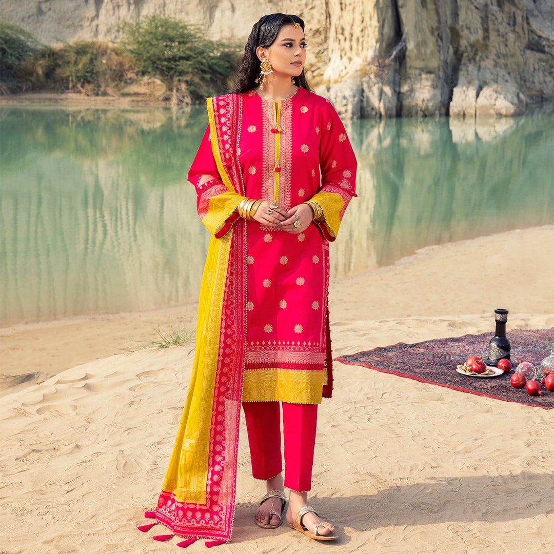 gulahmed-ideas-red-3-piece-unstitched-gold-banarsi-lawn-suit-design-2025-with-dupatta