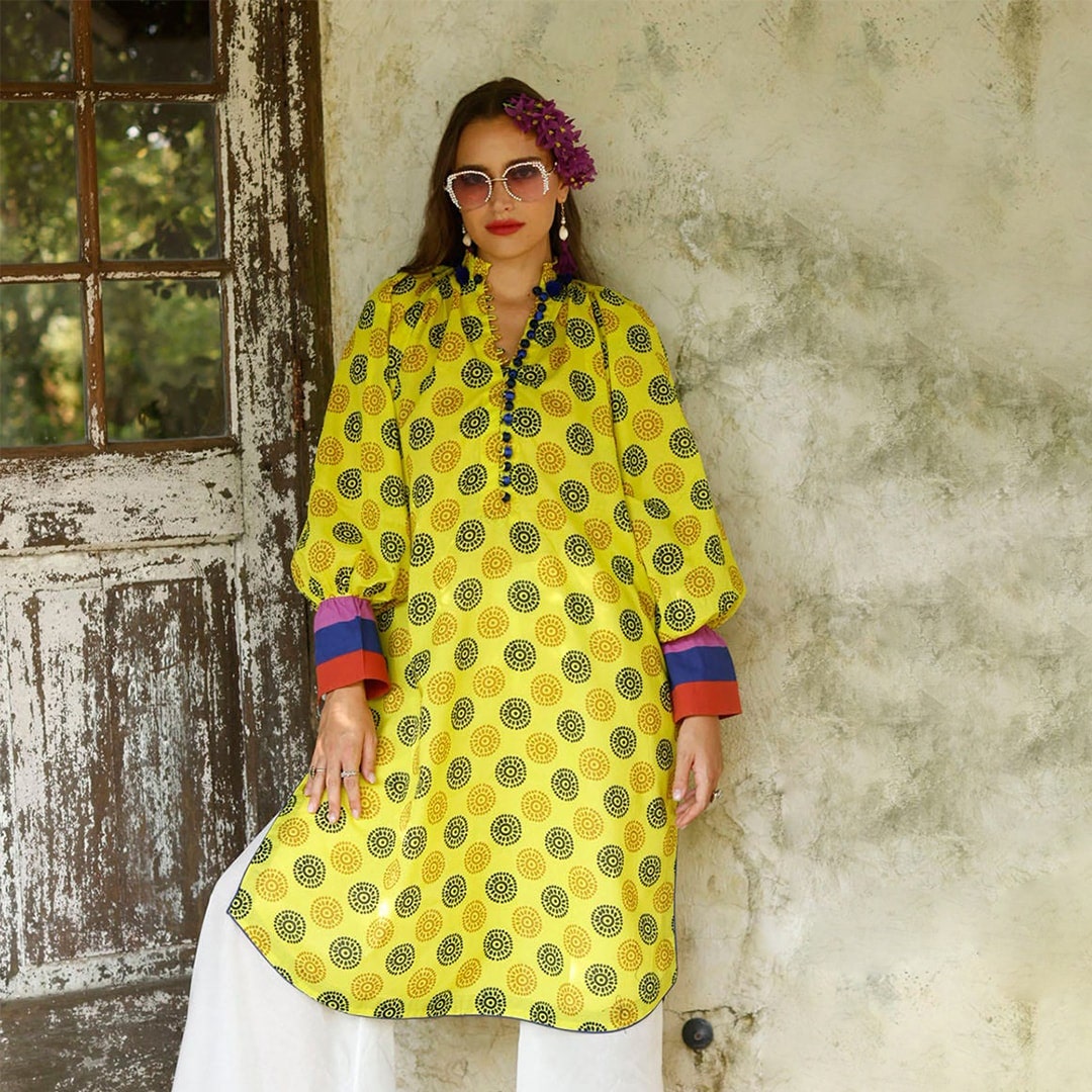 gulahmed-ideas-yellow-3-piece-unstitched-printed-lawn-suit-with-lawn-dupatta-women-joy-of-summer-collection