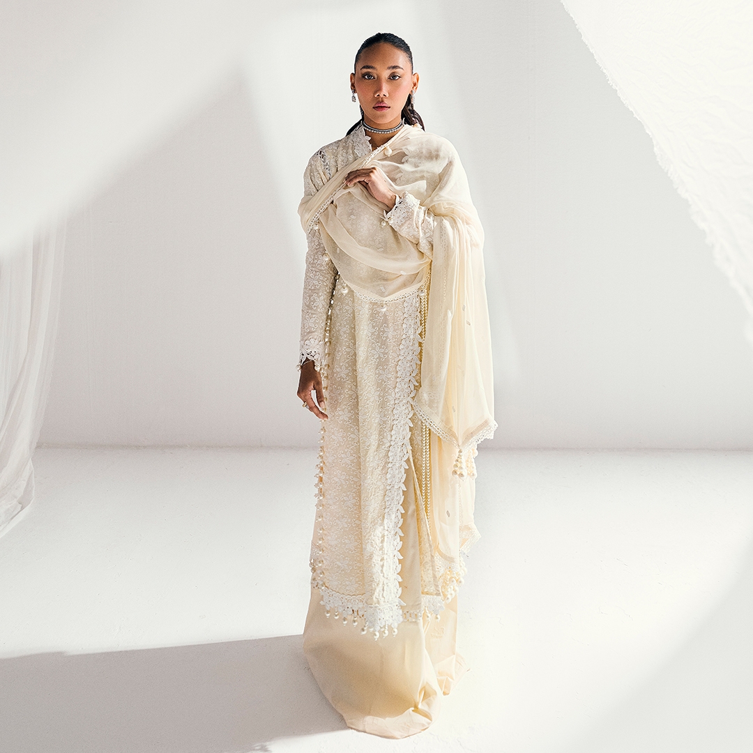 gulahmed-ideas-ramadan-collection-2025-white-unstitched-chikankari-suit-women